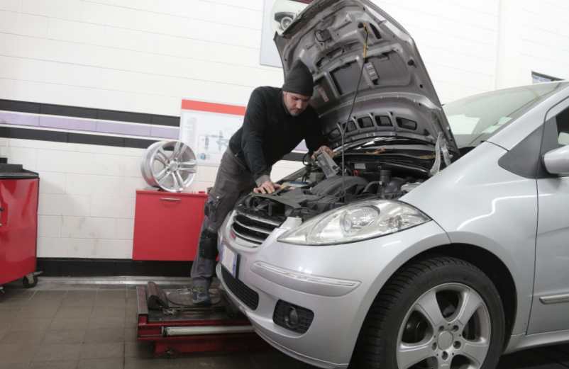 Changer toutes les bougies d’allumage du véhicule