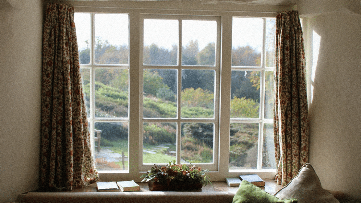 Les critères à prendre en compte pour une pose de fenêtres réussie