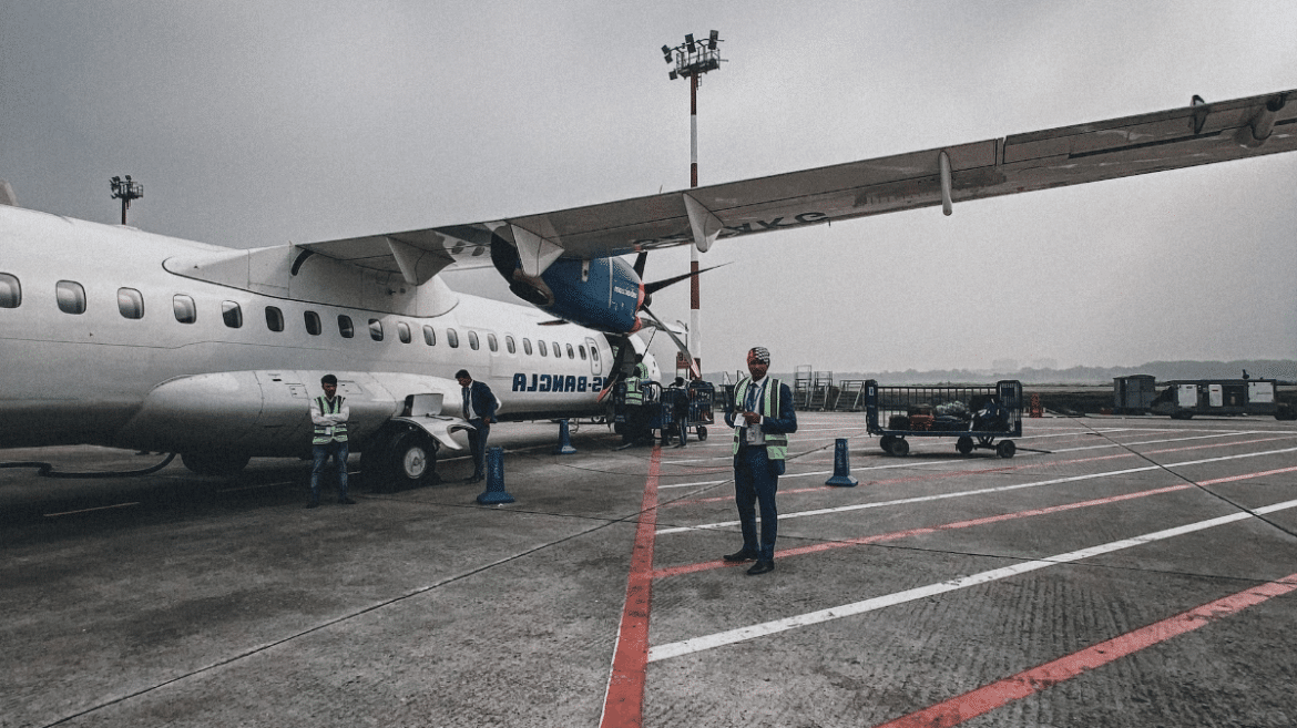 aeroport-formations-securite-personnel-aeroportuaire Les coulisses de l'aéroport : comment se déroulent les formations en sûreté et sécurité pour le personnel aéroportuaire ?