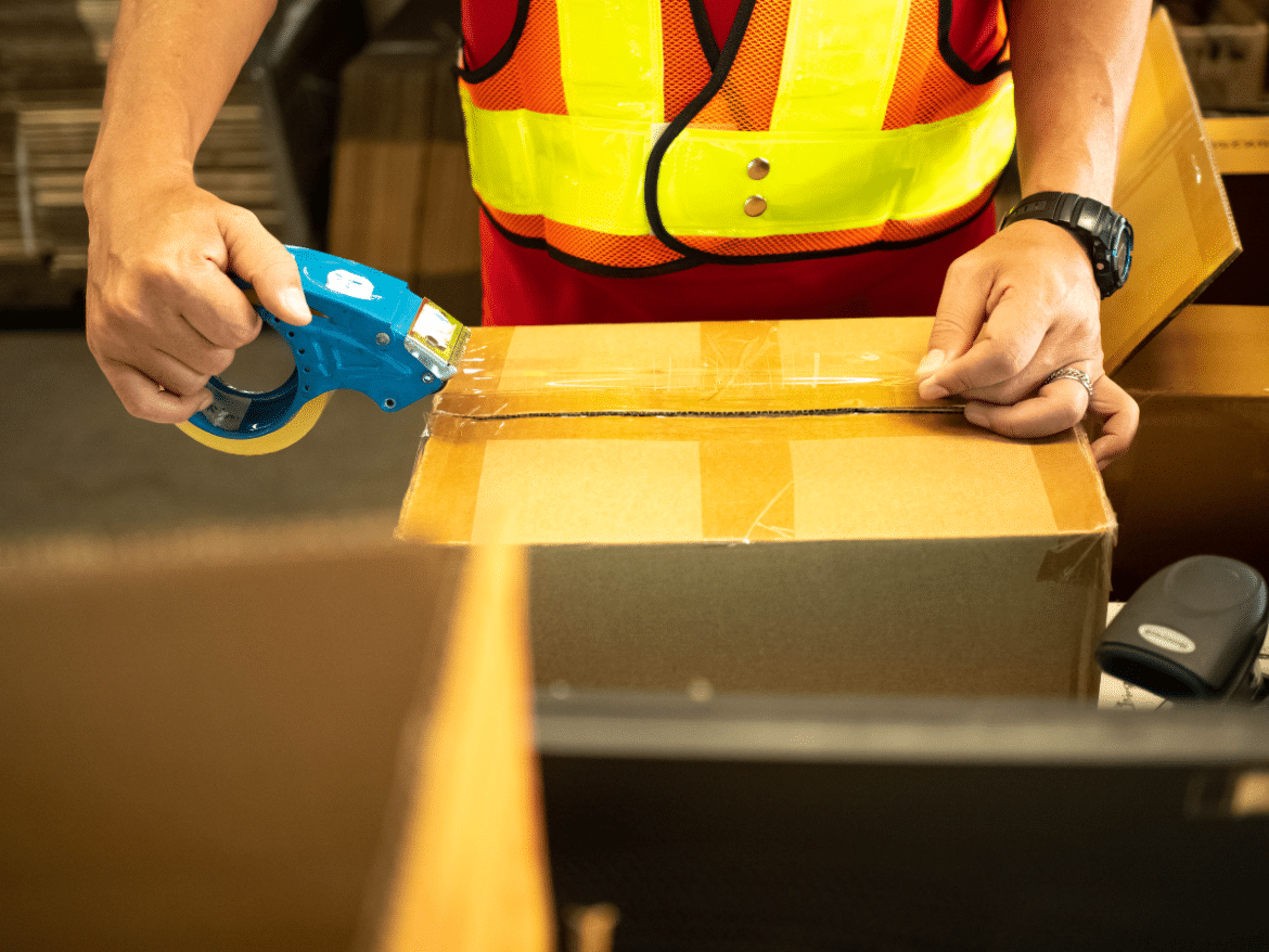 Pourquoi choisir un fabricant local pour vos besoins en emballages ?